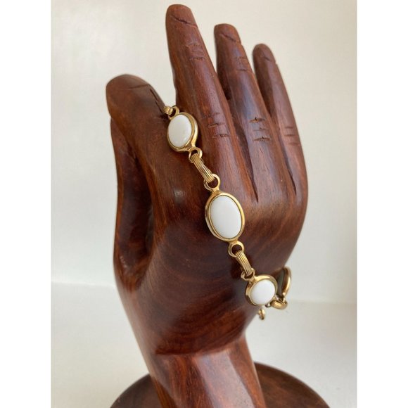 VTG MCM White Milk Glass Cabochon Bracelet-8 1/2" Length - Picture 1 of 7